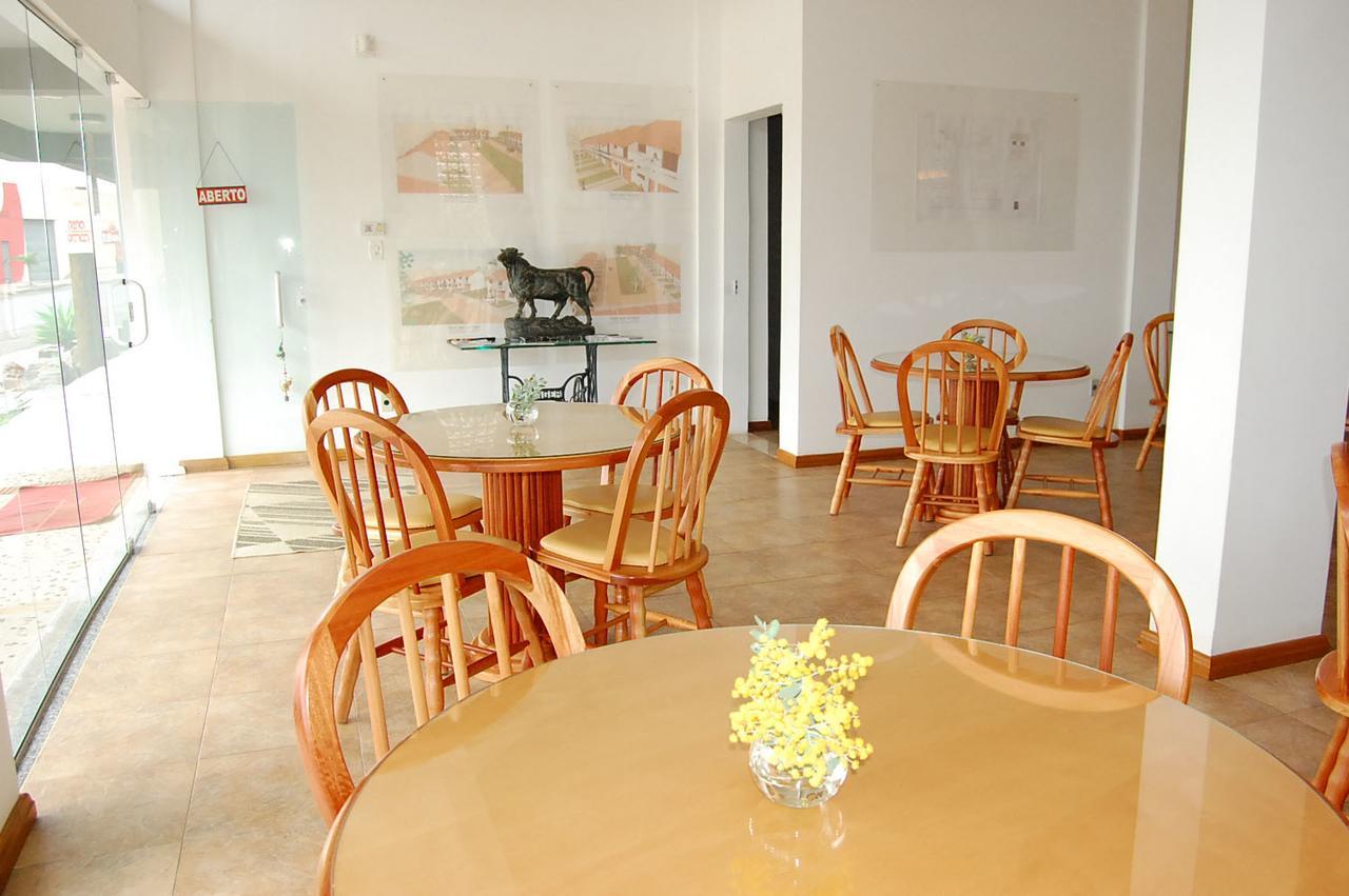 Apart Hotel Recanto Das Pedras ซังตานา โด ลิฟวราเมงโต ภายนอก รูปภาพ