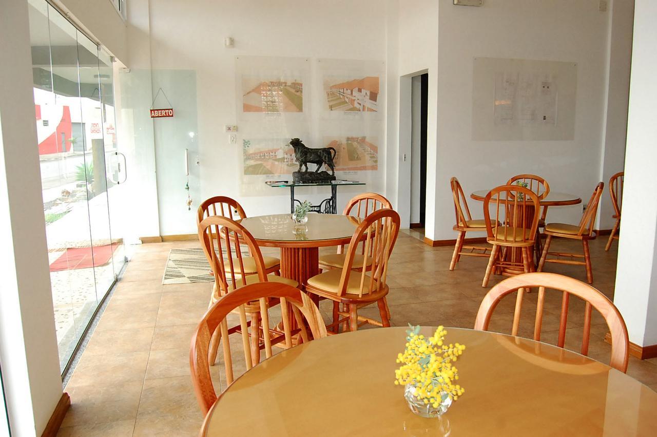 Apart Hotel Recanto Das Pedras ซังตานา โด ลิฟวราเมงโต ภายนอก รูปภาพ